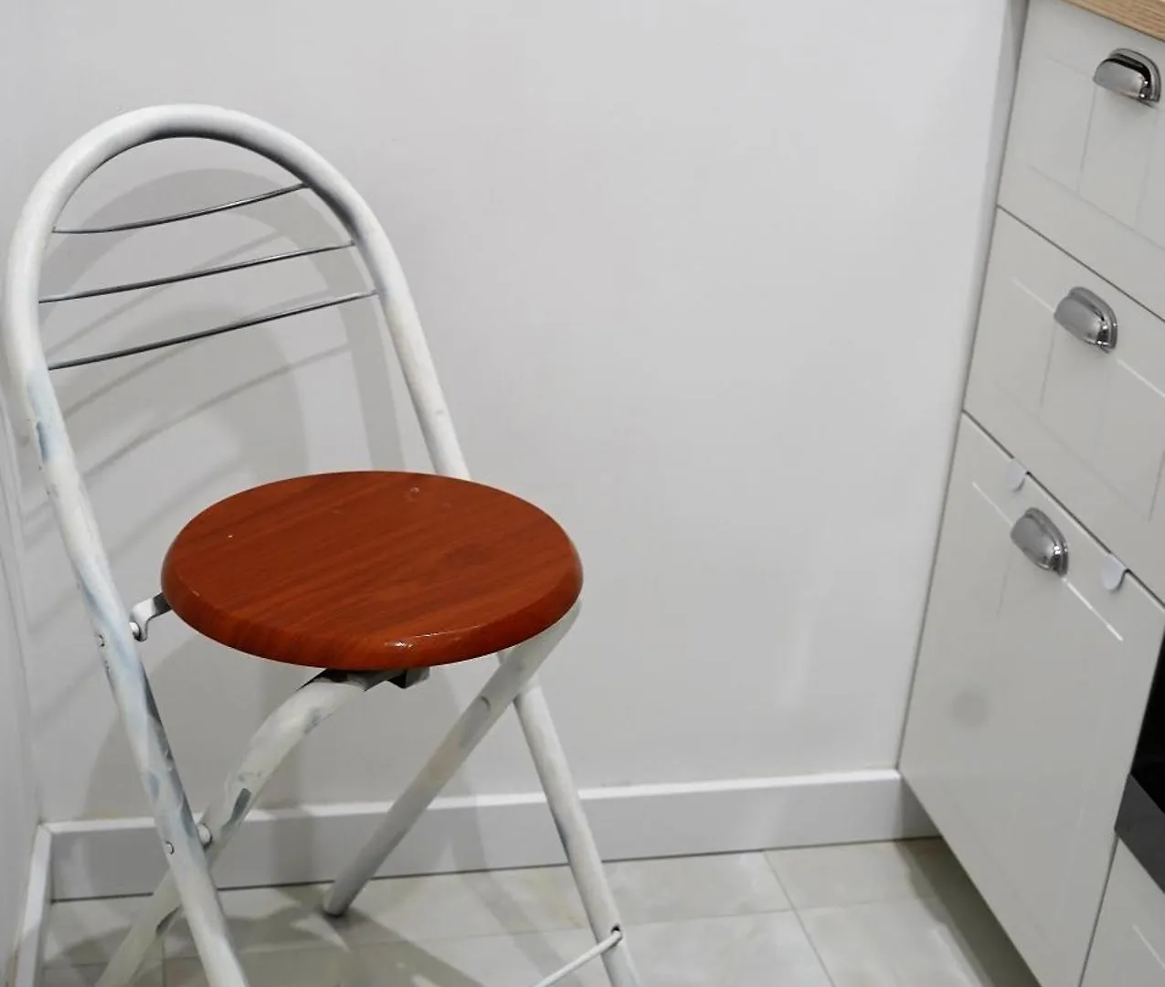 Nice Apartament With Small Tub Warsaw Apartment