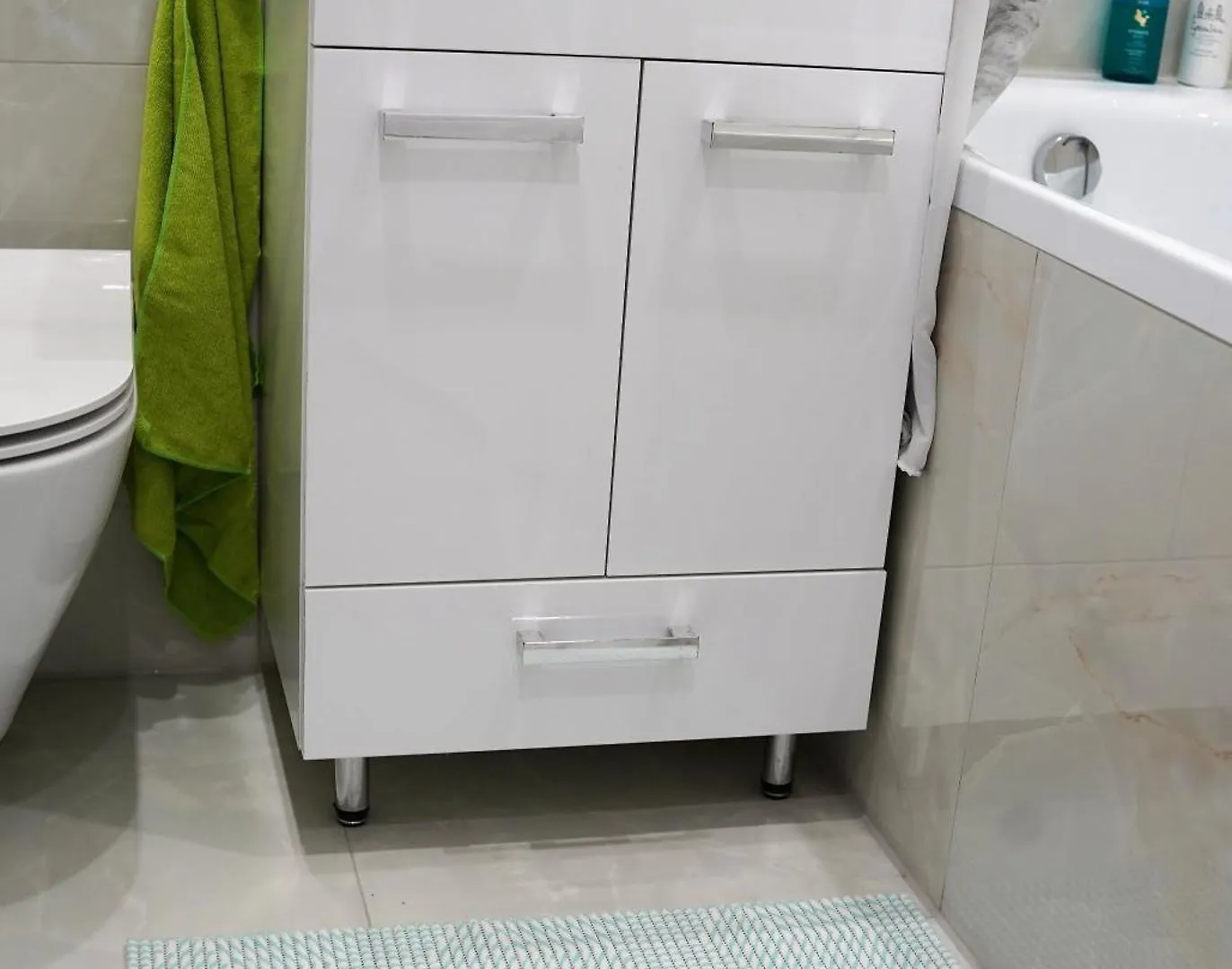 Nice Apartament With Small Tub Warsaw